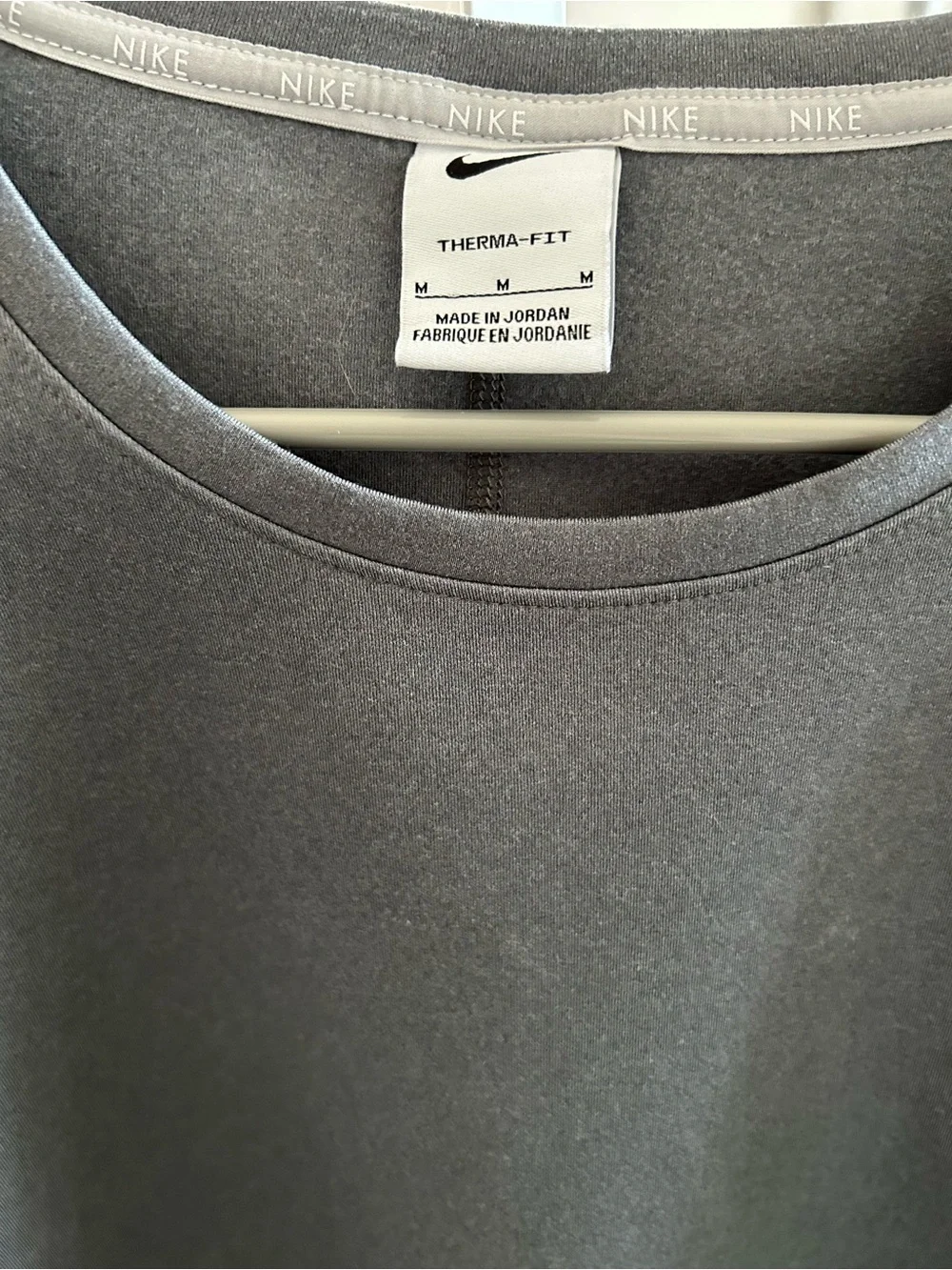 Nike Gray Long-Sleeve Therma Fit Crew Top